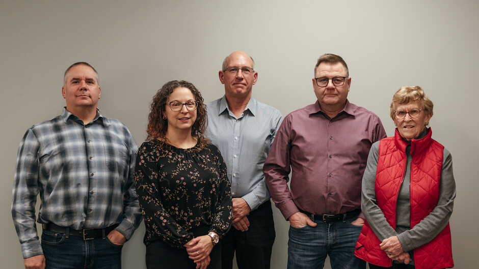 Town council group photo featuring five members (nothing one absent).